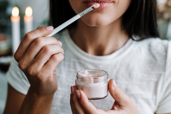 exfoliating lip scrub