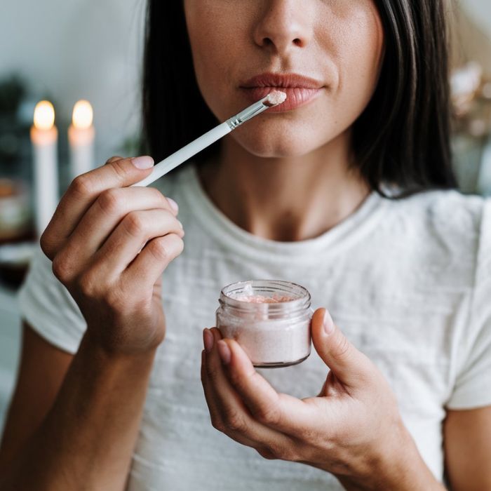 exfoliating lip scrub